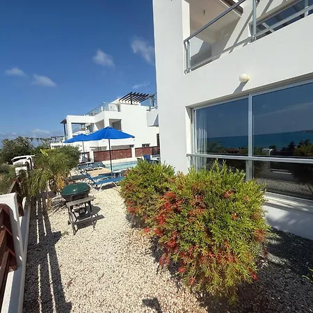 Villa Aqua Sunrise 1km From With Sea Views *