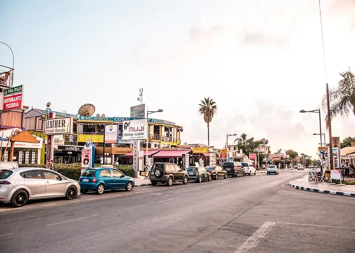 Aqua Sunrise 1km From With Sea Views Villa Coral Bay