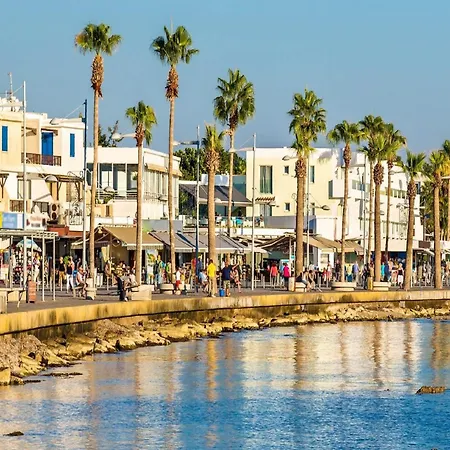 Villa Aqua Sunrise 1km From With Sea Views *